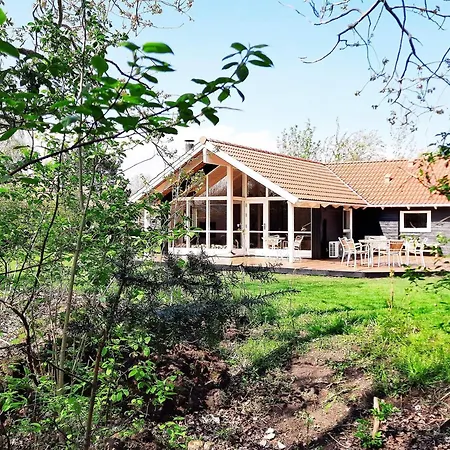 6 Person In בית נופש