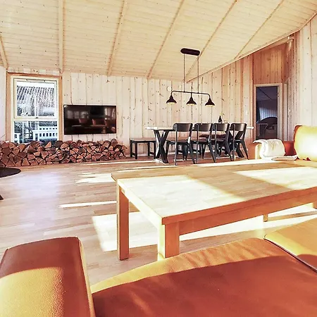 בית נופש 6 Person In